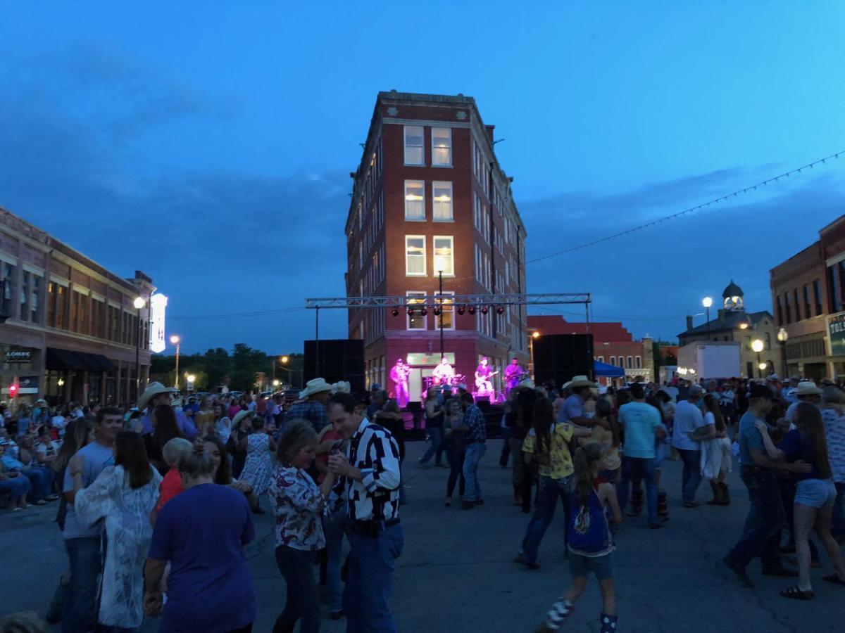 Frontier Hotel Pawhuska Exterior foto